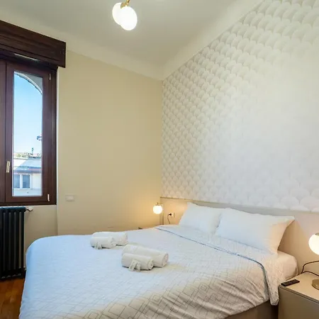 Casa Bella 16 - 8 min to Metro, 15 min to LIN Airport, University area-3